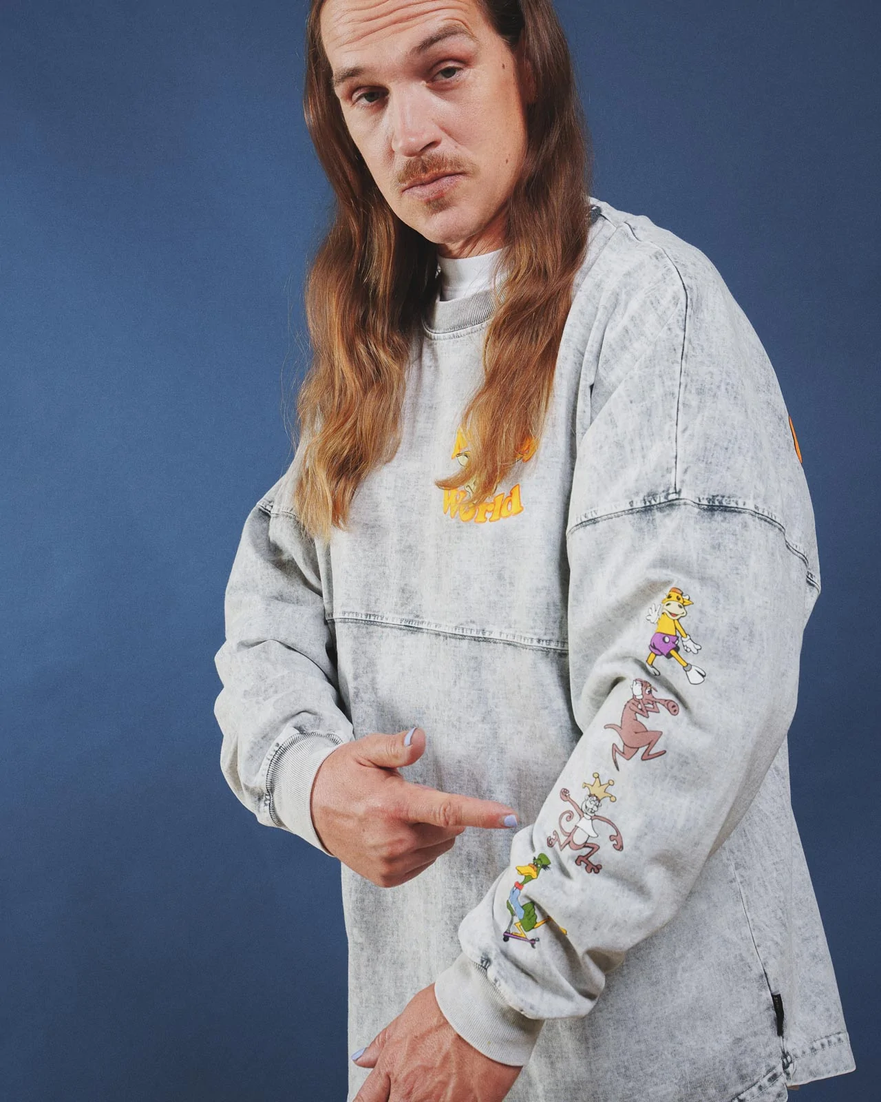 "Mooby World" - KEVIN SMITH × SPIRIT JERSEY® SUPIMA CUELLO REDONDO 
