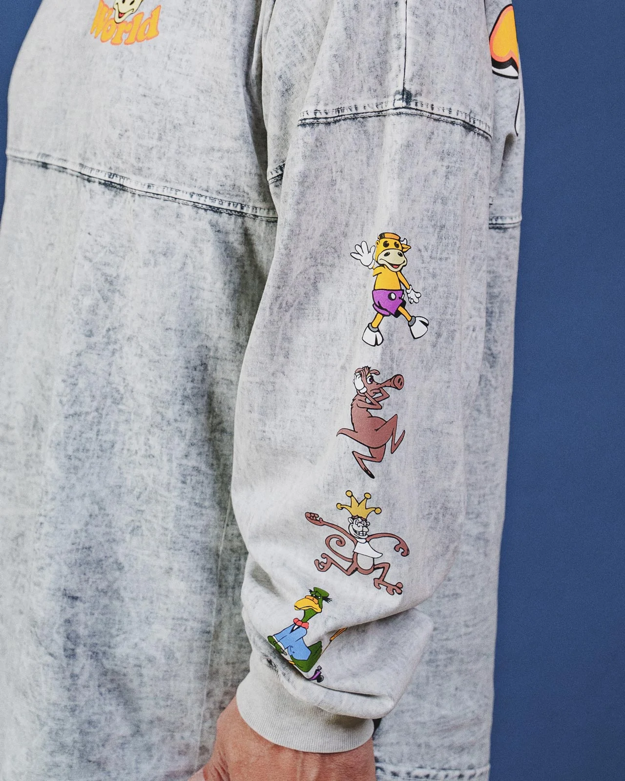 "Mooby World" - KEVIN SMITH × SPIRIT JERSEY® SUPIMA CUELLO REDONDO 